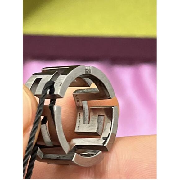 Versace Greca Ring - Black/Silver - Size 4.75 - Unisex - NEW - Picture 6 of 12